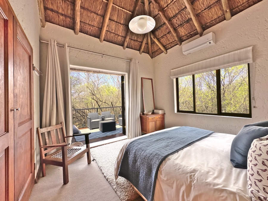 4 Bedroom Property for Sale in Boschenvaal River Front Lodges Free State